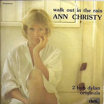 foto van Walk out in the rain van Ann Christy