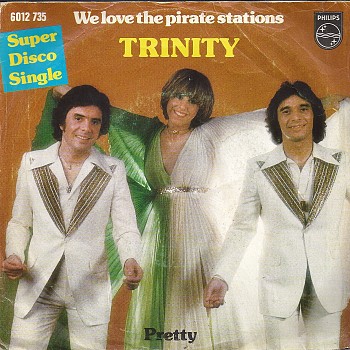 foto van We love the pirate stations van Trinity